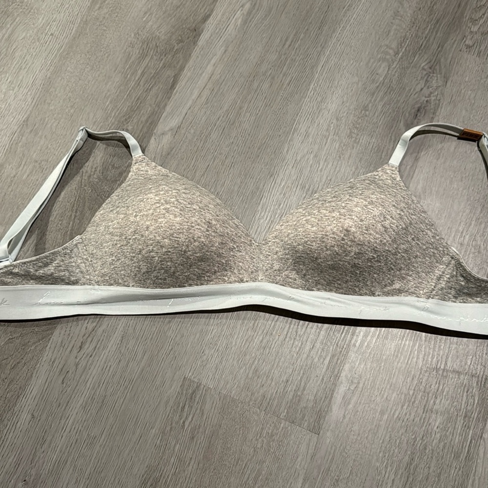 NWT PINK 34D wirelesss bra